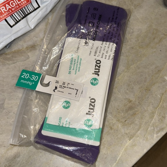 Juzo // Medium Compression Open Toe Thigh Highs Silicone band - 15-20 mmHg - Picture 3 of 13